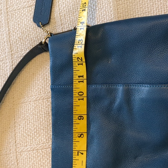 Coach Blue Leather Shoulder Bag - Picture 4 of 7